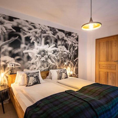 Alpinside Appartements Heiligenblut Bagian luar foto